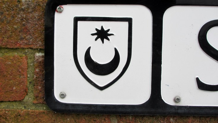 There's been nothing in a while but not because I died; I've been busy. The title was also a play on words to imply that I was dead THERE; because that's the crest on some Portsmouth street signs and I just got back.